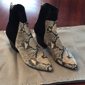 Dolce vita sock booties